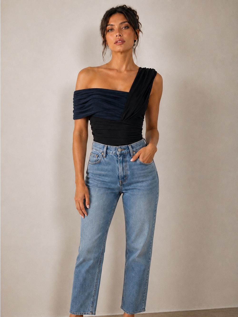 Goldsign Asymmetrical Ruched One-Shoulder Bodysuit Black & Navy Size Small